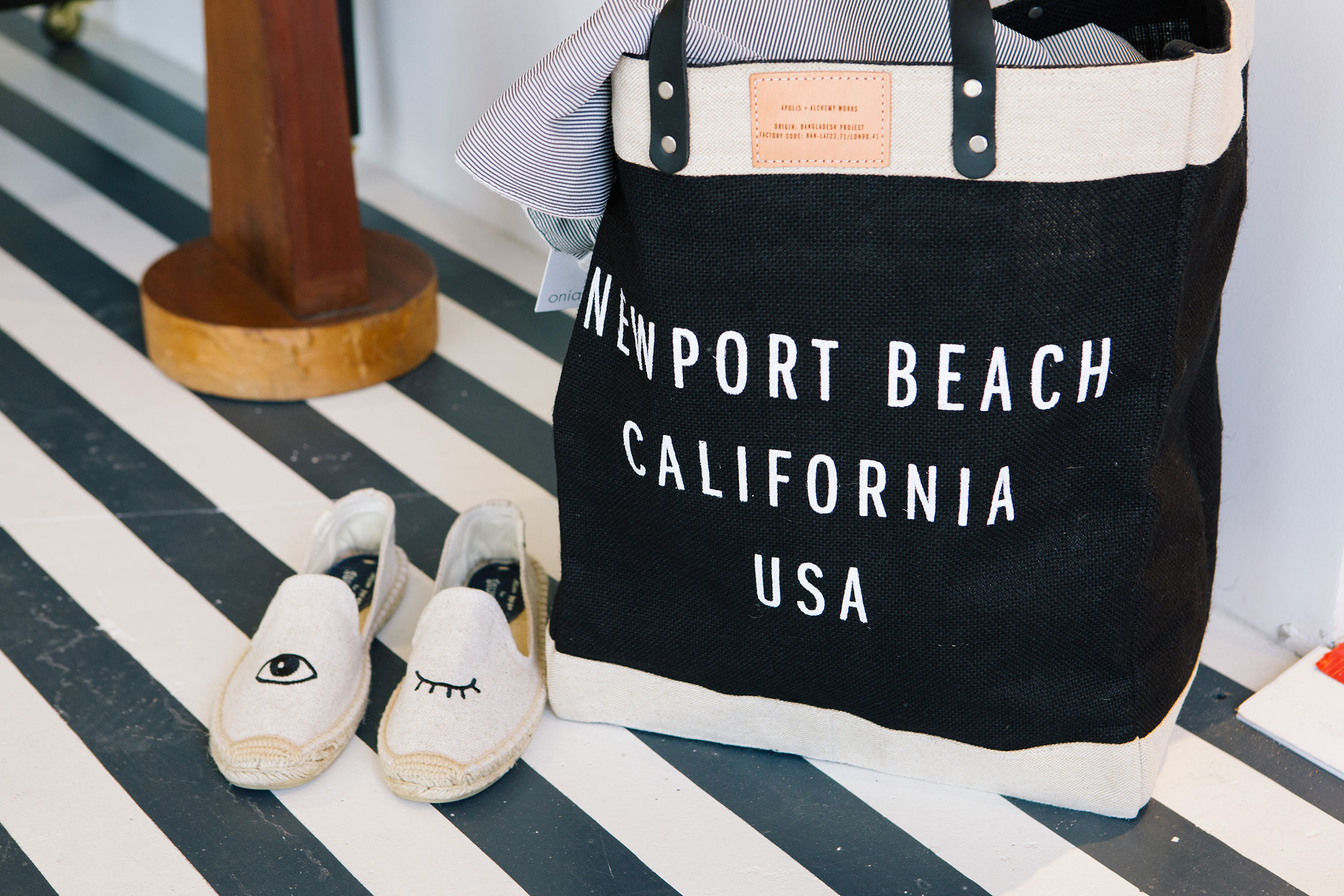 Santa Monica CA Apolis Tote Bag